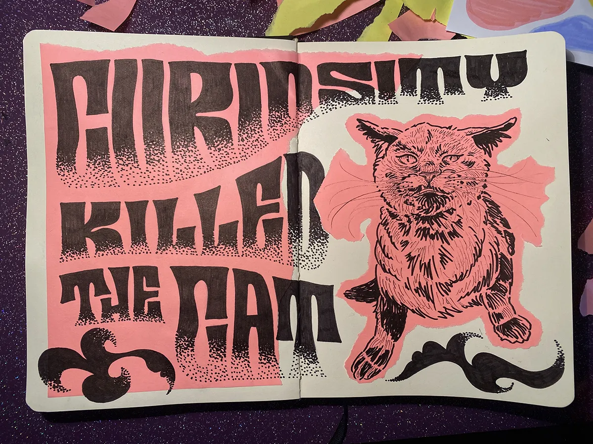 CARNET-Curiosity-killed-the-cat-KOSMIK Pages de carnet illustrant l'expression "Curiosity Killed the Cat" avec un chat qui fait une expression perplexe.